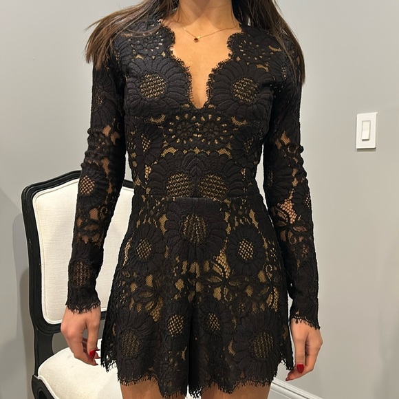 Alexis black lace romper - Picture 4 of 8